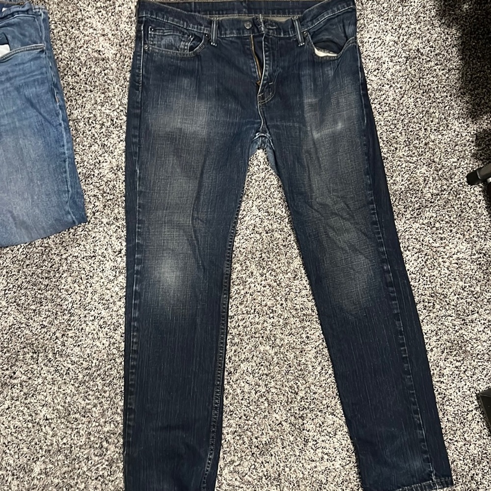 Dark blue Levi 511 jeans. W 36 L 32.